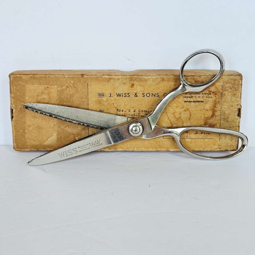 Vintage Wiss Pinking Shears Serrated Edge Sewing Scissors with Original Box